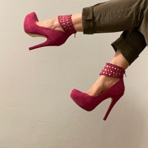 Shoe Dazzle Smokin’ Hot Stilettos  Size 6